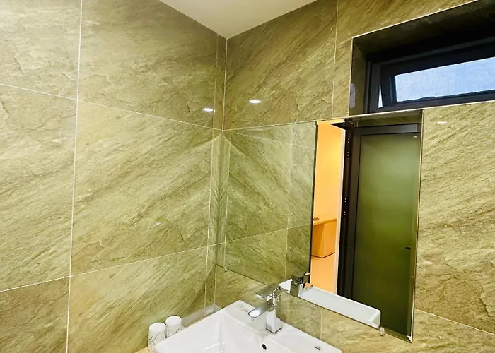 Khách sạn 24 Gold 2*